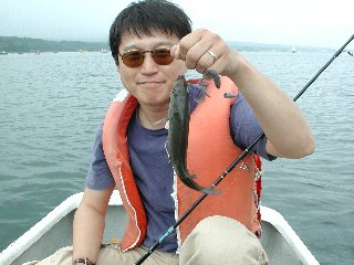 バスをつり上げた健一